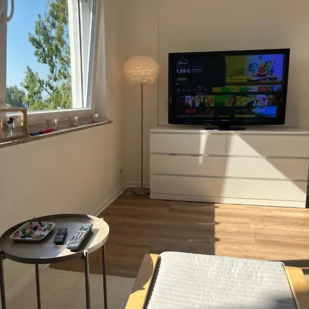 Schoenes Mit Balkon Aggertalsperre 아파트 베르그노이스타트