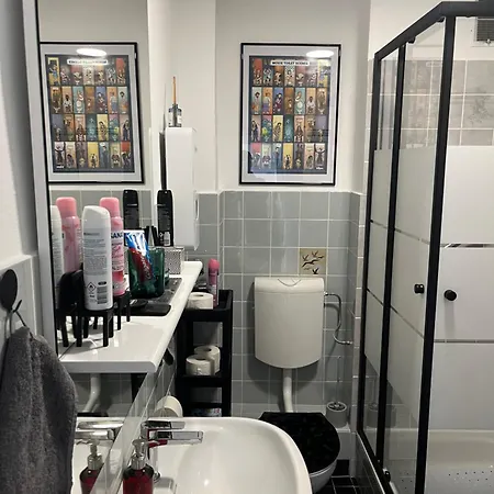 아파트 Schoenes Mit Balkon Aggertalsperre 베르그노이스타트