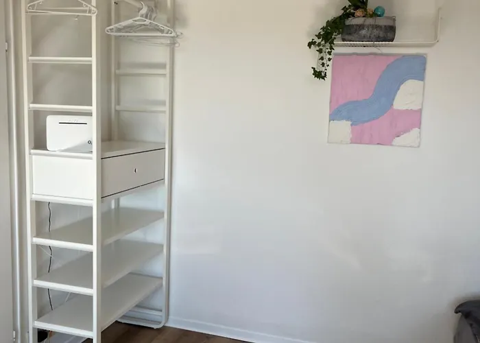 Schoenes Mit Balkon Aggertalsperre شقة